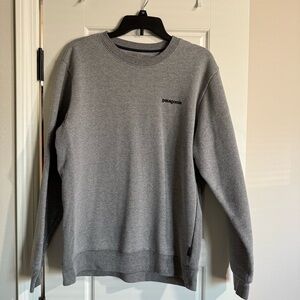 Patagonia crew neck sweatshirt grey big logo unisex mens and women’s Medium L